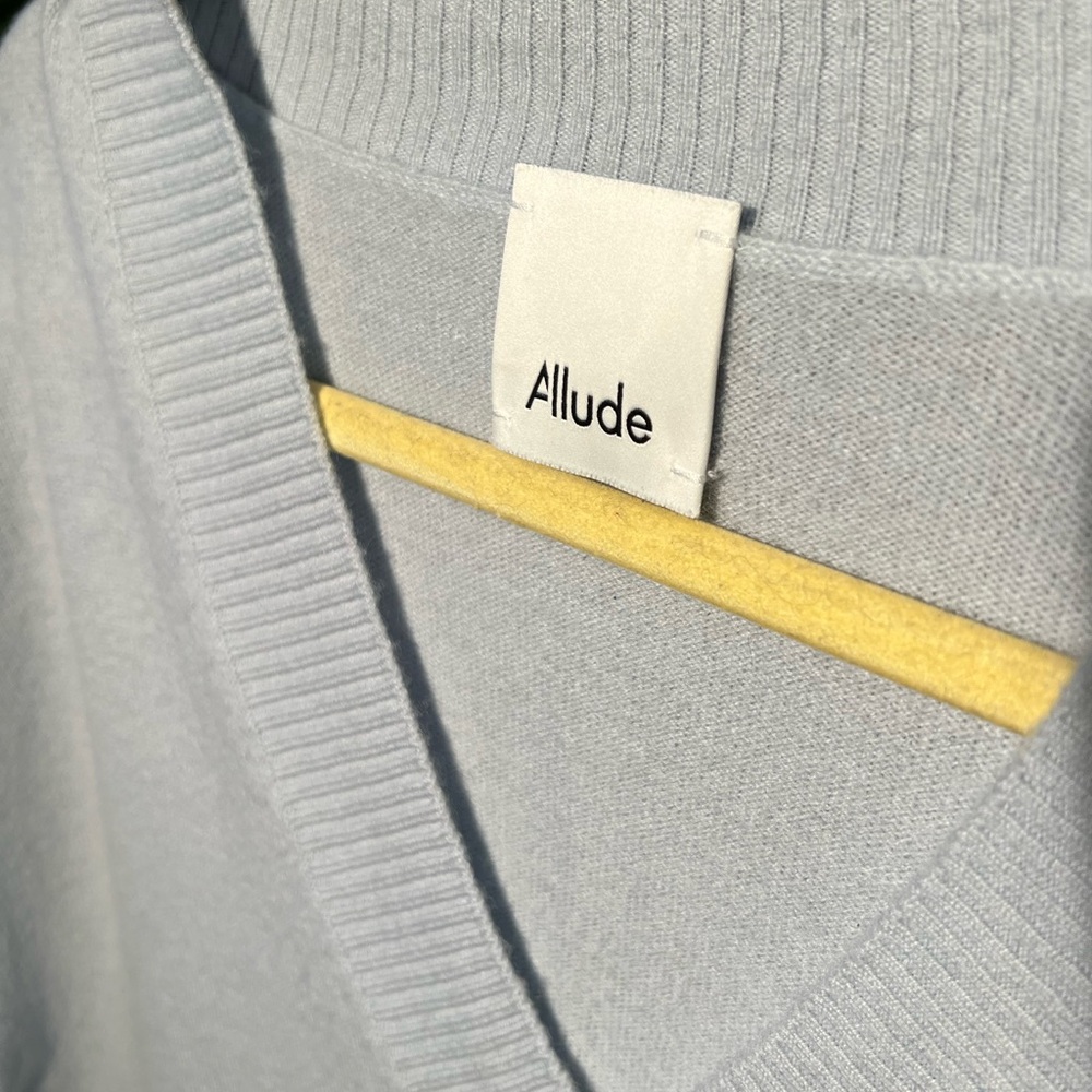 Allude Baby Blue Sweater - Picture 2 of 5
